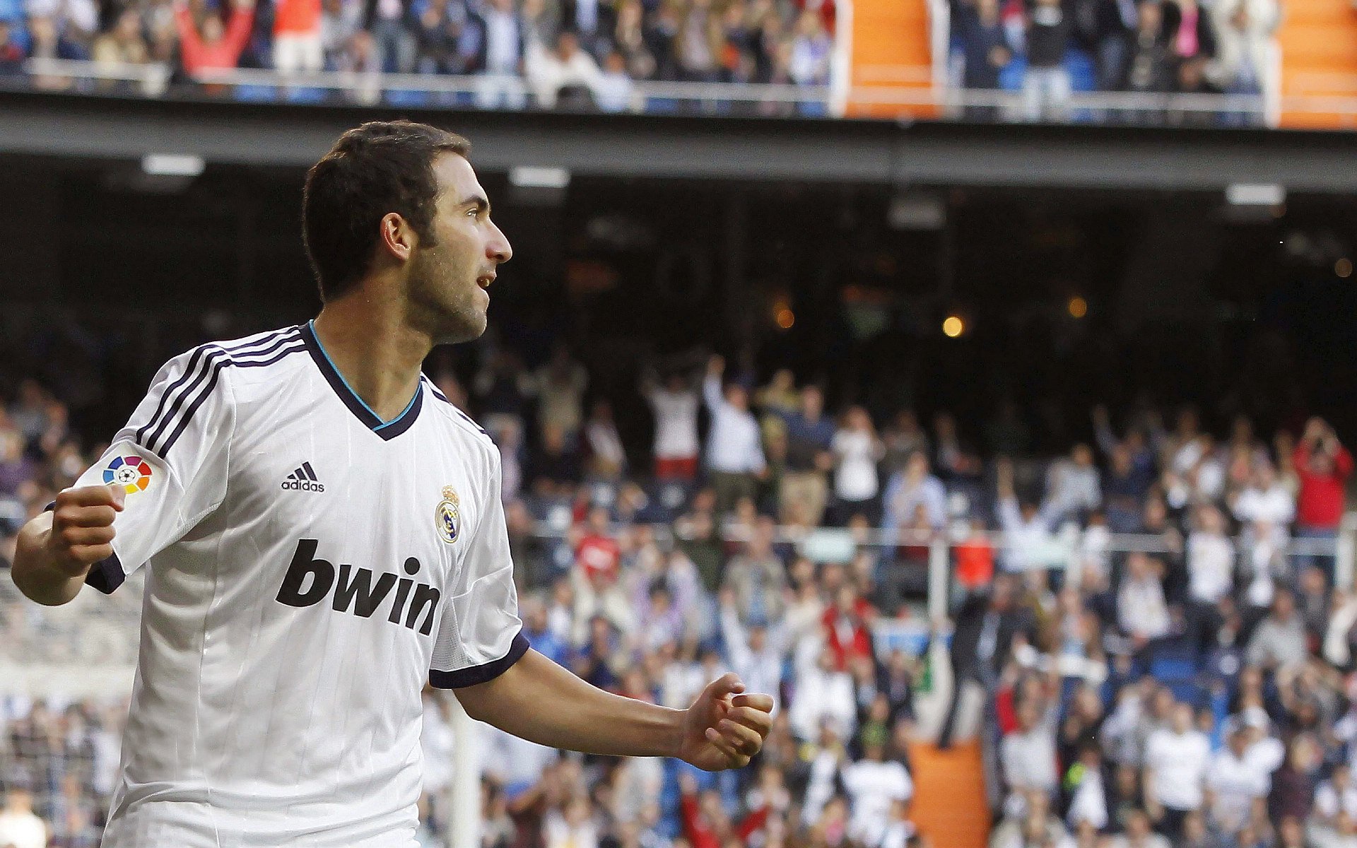 FIFA电竞世界杯开赛,选手技术与心理对抗激烈,fifa足球世界电竞世界杯